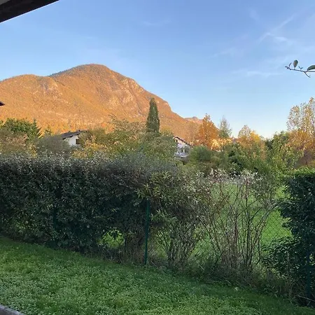 Cottage, Terrasse Ensoleillee Avec Vue !