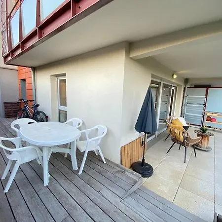 Cottage, Terrasse Ensoleillee Avec Vue ! *